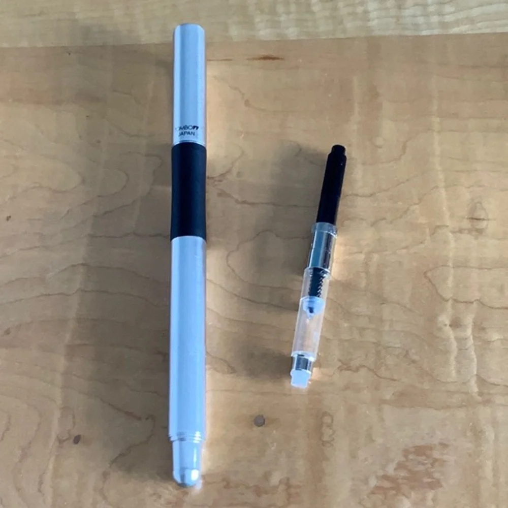 Vintage Tombow Fountain Pen w/Converter - Picture 5 of 7